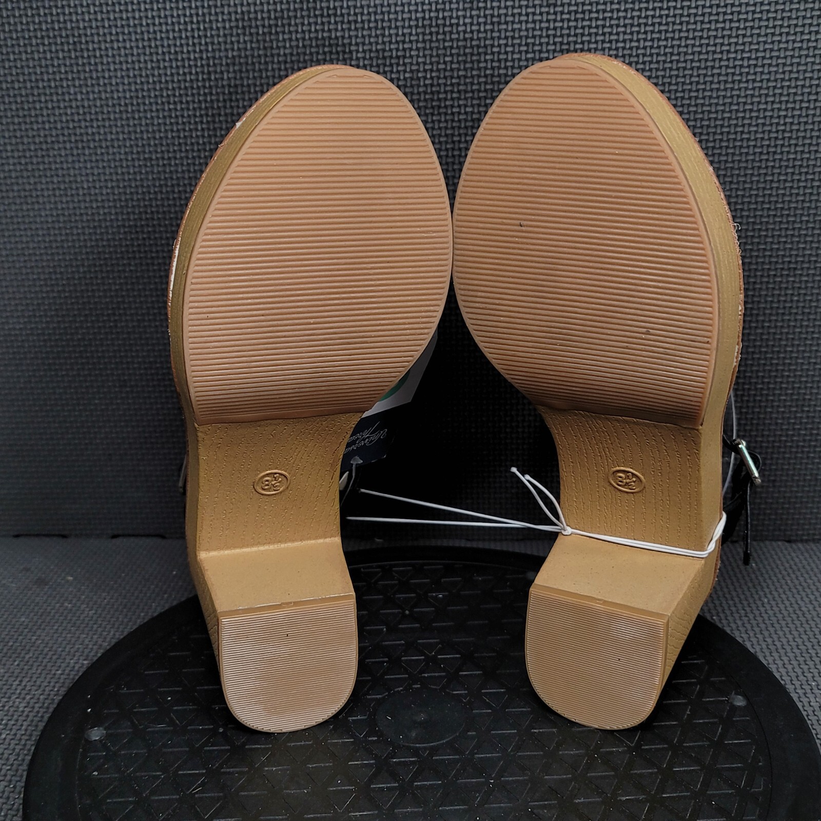 Universal Thread Valerie Platform Sandals Womens … - image 7