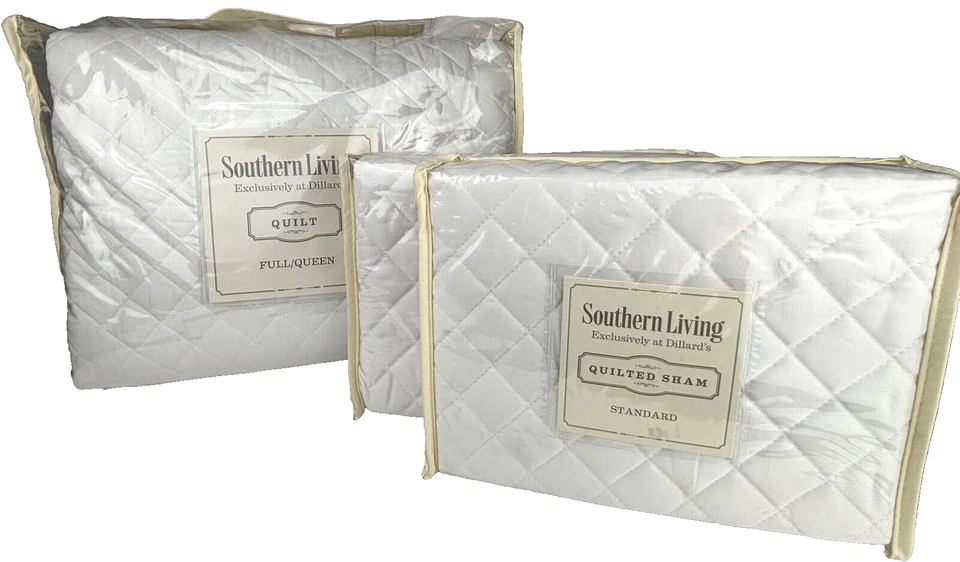 Juego de edredón Southern Living Belmont con patrón de diamantes fundas blancas a juego Foto 3 de 4