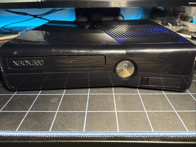 Microsoft Xbox 360 Gaming Console