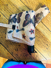 Butterfly Print Compact Folding Umbrella for Women, Beige Brown with Case