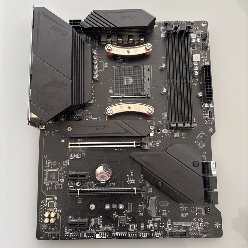 MSI MPG B550 GAMING PLUS Motherboard