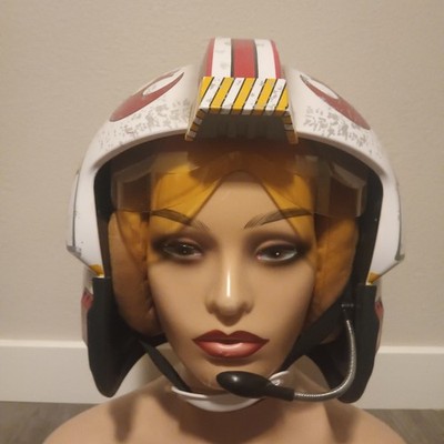NEW Disney Parks Star Wars Galaxy's Edge Adult X-Wing Pilot Helmet with Sounds