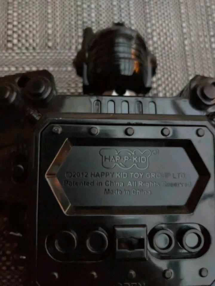 Transformers, 2012 Robot 14” Happy Kid Brand , Lights Up, Makes Sounds And Walks - Image 2 of 4