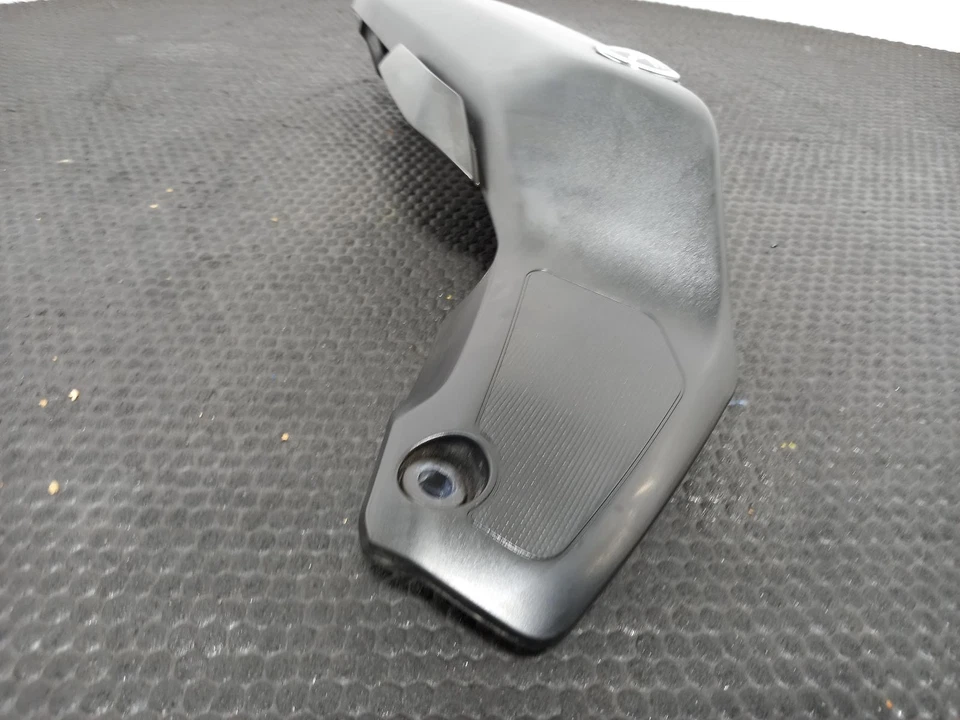 Conducto de aire Yamaha MT-07 2014-2025 B4C2137W0100 Foto 4 de 4