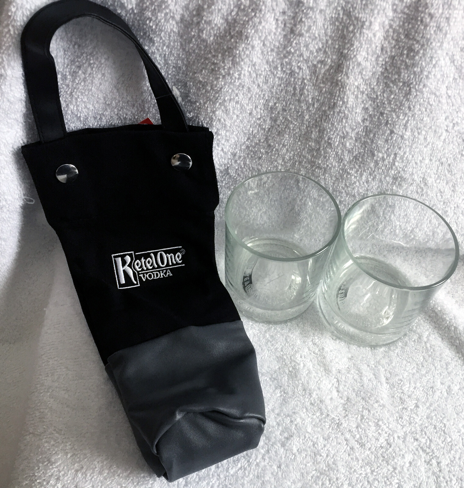 2 New Ketel One Vodka Glasses 300 Years of Craftsmanship 8 O