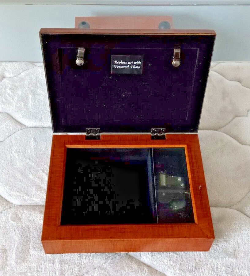 Love You To the Moon And BackKeepsake Musical Jewelry BoxEXCELLENT