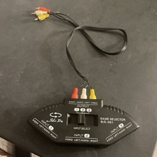  DEFECTIVE AV Switcher w/ AV Cable
