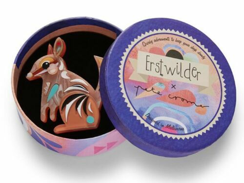 ERSTWILDER X PETE CROMER BROOCH - THE NOTORIOUS NUMBAT. NIB. - Picture 2 of 2