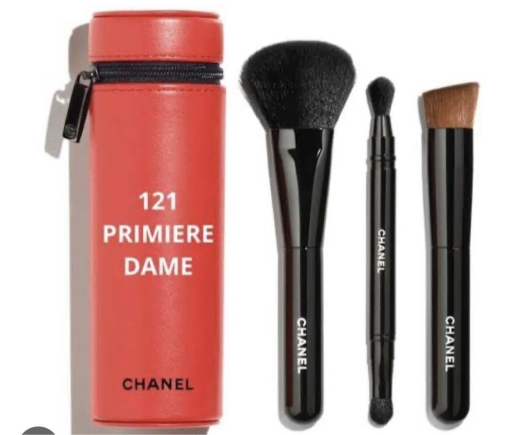 121 CHANEL LES PINCEAUX DE CHANEL 【公式通販】