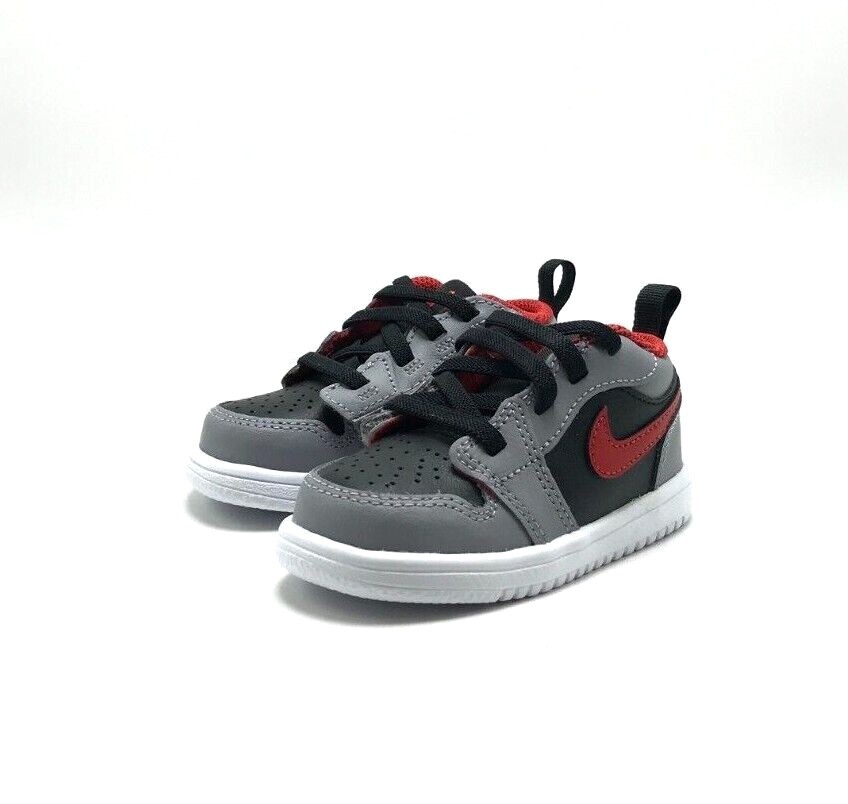 【激レア】NIKE BABY JORDAN 1 激レア】NIKE BABY JORDAN 1