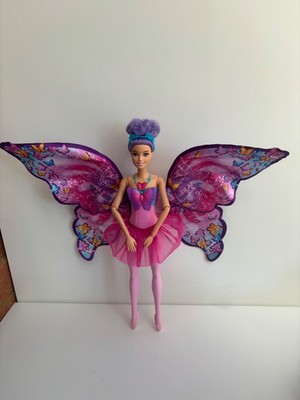 Barbie Tanz- und Flatterpuppe mit 2-in-1 Verwandlungstänzerin zu Schmetterling Puppe
