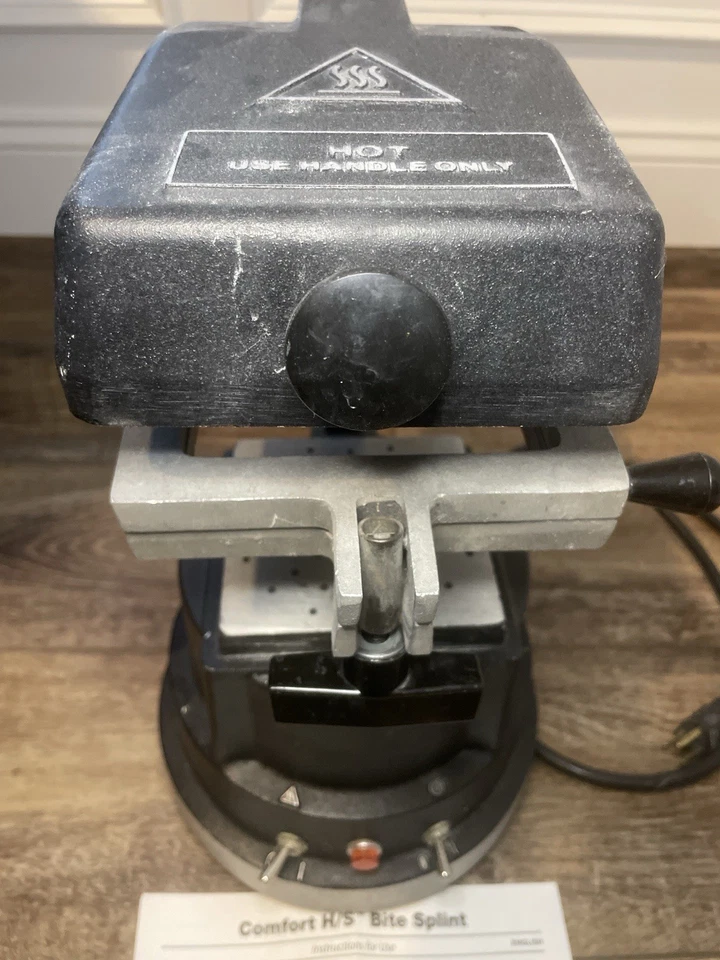 Máquina formadora al vacío de plástico prototipado dental modelo 101 Keystone dental T&S Foto 2 de 4