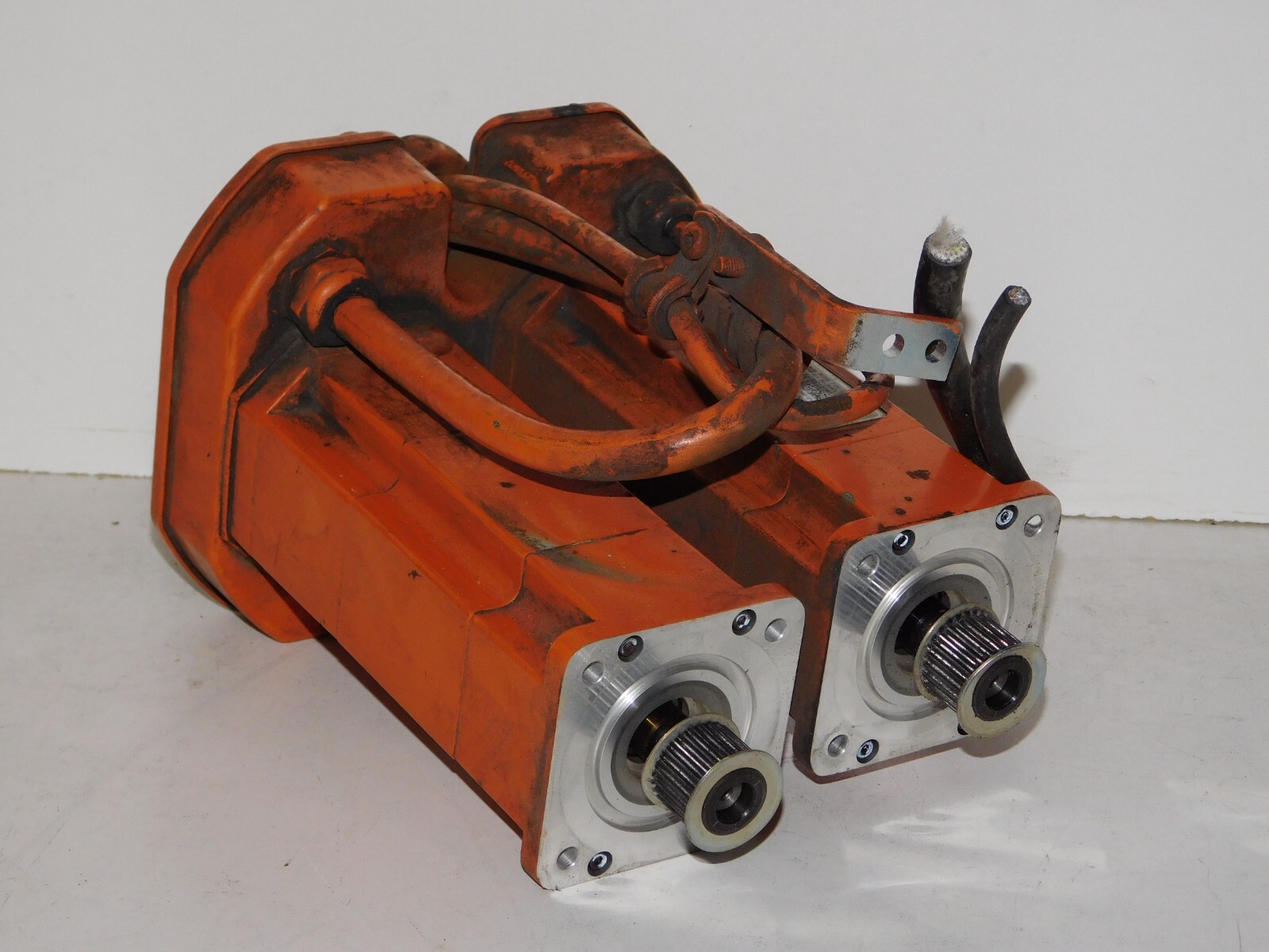 Set ABB Robotics 3HAC17346-1/01 Servo Motor Type B 200V 0.91A Yaskawa Electric