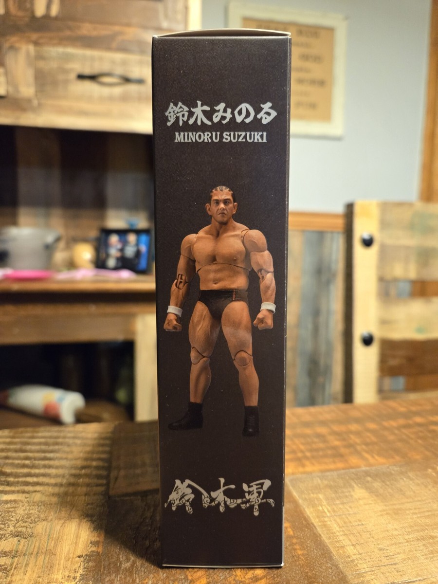 鈴木みのる　フィギュアSTORMCOLLECTIBLES Minoru Suzuki Signed Storm Collectibles New Japan NJPW AEW Figure