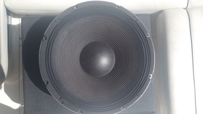 jbl selenium 18sws1100