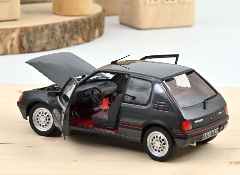 1/18 プジョー 205 GTi 1.6 1988 トパーズブルー SOLIDO 8154 Scale 1/18 | PEUGEOT 205 GTi TUNING 1990 LIGHT