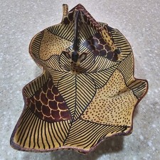 African Art Giraffe Hand Carved Wooden Bowl/Dish 3D Giraffe Drinking Water