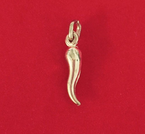 NEW 9ct Yellow Gold Cornicello Charm 