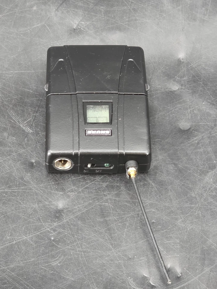 Shure U1-UA Belt Pack Transmitter 782-806 MHz - Image 4 of 4