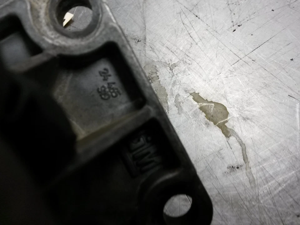 Bomba de refrigerante de agua para 01-05 Saturn L300 3.0 Foto 3 de 4