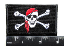   PIRATE SKULL  CROSSBONES EMBROIDERED IRON / SEW ON PATCH