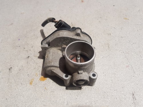 Ford Focus mk2 1.6 Benzin Drosselklappenstutzen VR2S6U-9E927-FC Bj 09