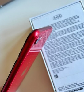 Apple Mo A2296 iPhone SE 2020 64 GB red (82% Batt.) - Sehr Gut - Smartphone Top