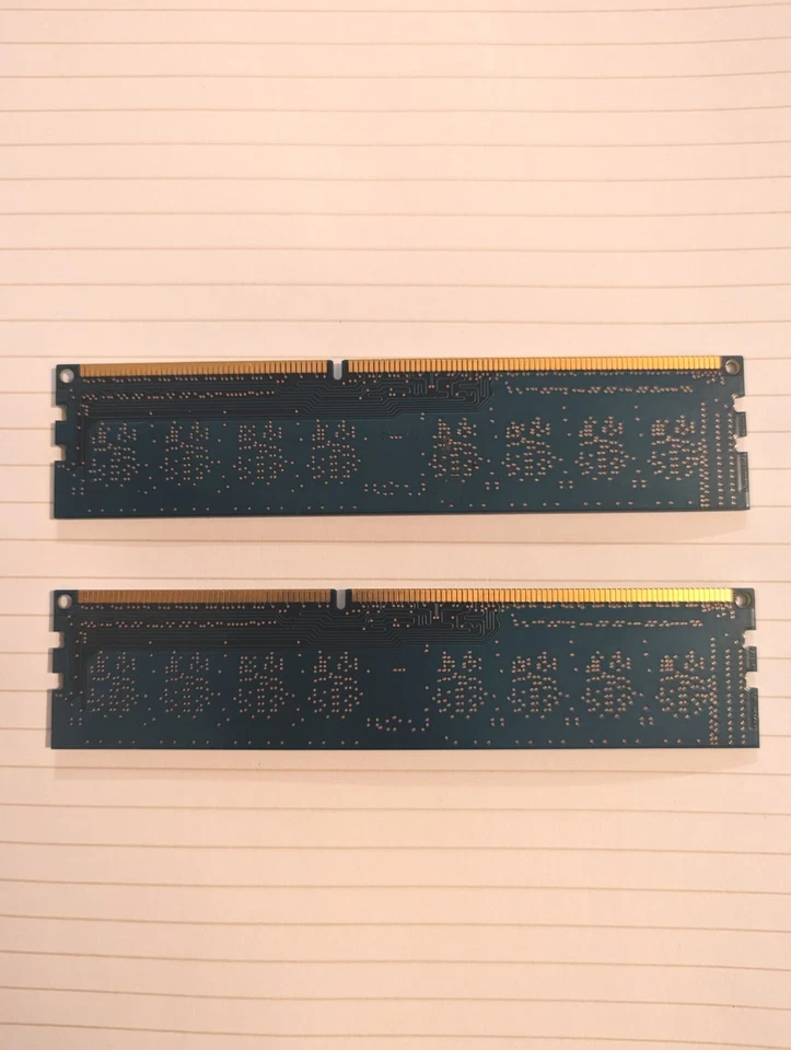 Hynix 4GB (2 x 2GB) DDR3 HMT325U6CFR8C RAM - Image 3 of 3