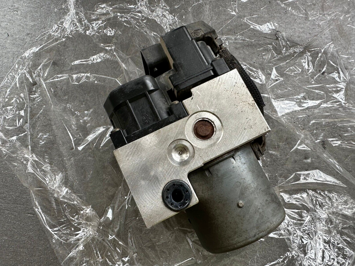 Genuine Nissan Patrol Y61 ABS Module 47660VC300 | eBay Genuine Nissan Patrol Y61 ABS Module 47660VC300 | eBay