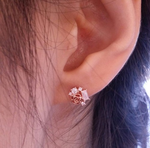Rosemont-Brass-Rose-Stud-Earring-RA0016