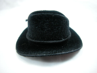 Cappelli in miniatura per bambole, heidi ott e casa delle bambole in