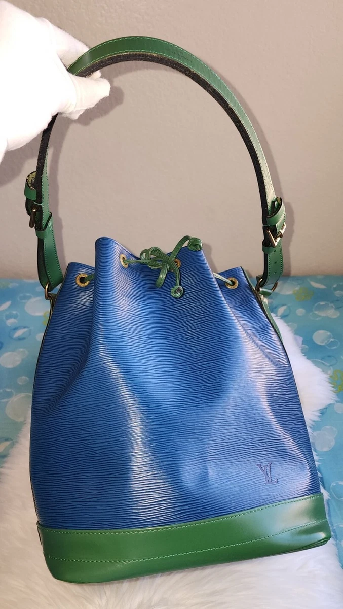 Auth Louis Vuitton Paris LV Noe Blue/Green Leather Women's Drawstring  Bucket Bag