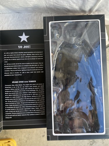 GI JOE SIDESHOW SAMMLERSTÜCKE 1/6 MASSSTAB SCHLANGENAUGEN mit Holz - Bild 3 von 4