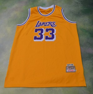 lakers 33 jersey