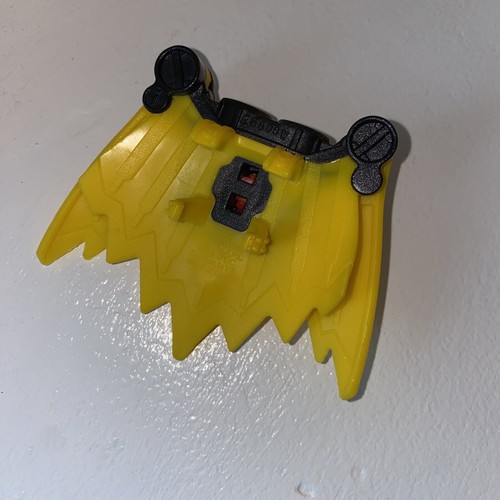 Fisher Price Imaginext DC Super Friends Red Robin Figure With Wings - Picture 12 of 12