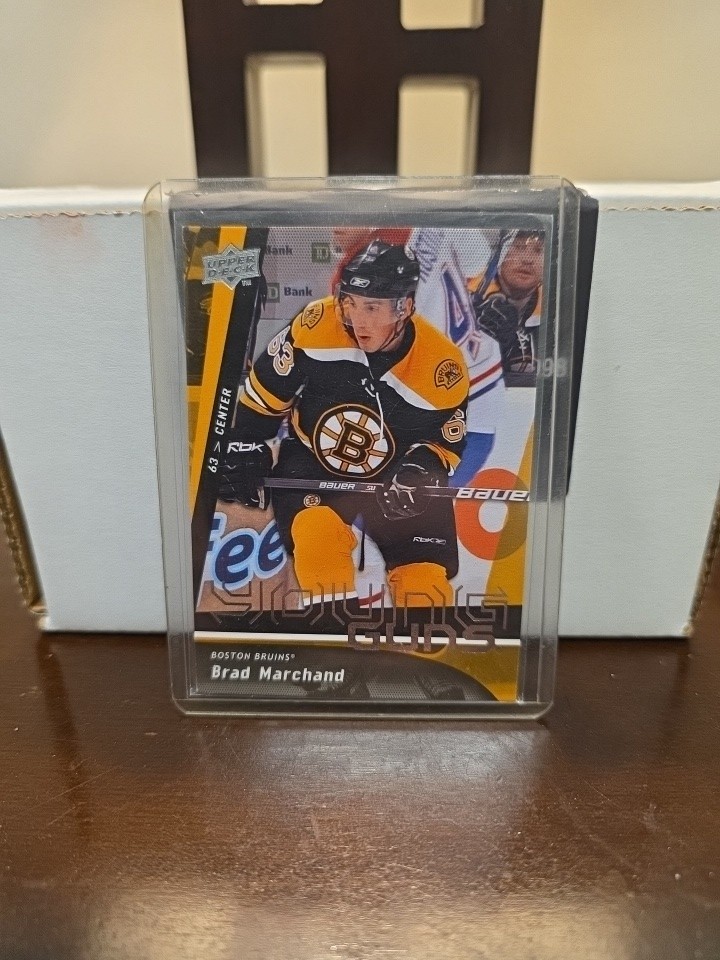2009-10 Upper Deck Young Guns Brad Marchand Rookie #452 Boston Bruins