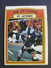 1972 Topps Baseball Joe Pepitone Chicago Cubs In Action Card #304 (d)
