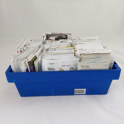Konvolut an Schnittmuster 80er 90er Jahre McCall Butterick Burda Vogue usw.