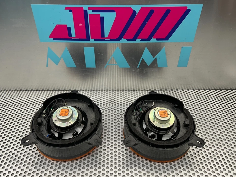 Altavoz Subaru WRX STI Harman Kardon 2015-2021 + subwoofer y amplificador Foto 3 de 4