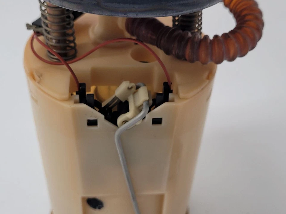 2002-2004 OLDSMOBILE BRAVADA Fuel Pump Assembly 15077623 Foto 4 de 4