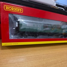 Hornby R4884B SR Bulleid 59 Corridor Brake Third Coach 2861 - Era 3 new