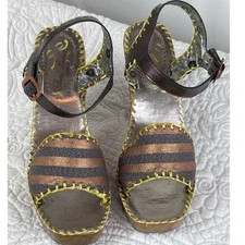 Poetic License London Women 39.5 (US 8) Invincible Summer Wooden Heeled Sandal