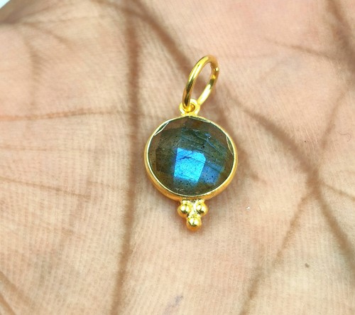 18K Solid Gold Labradorite Gemstone Charm Handmade Necklace Pendant - Picture 2 of 4