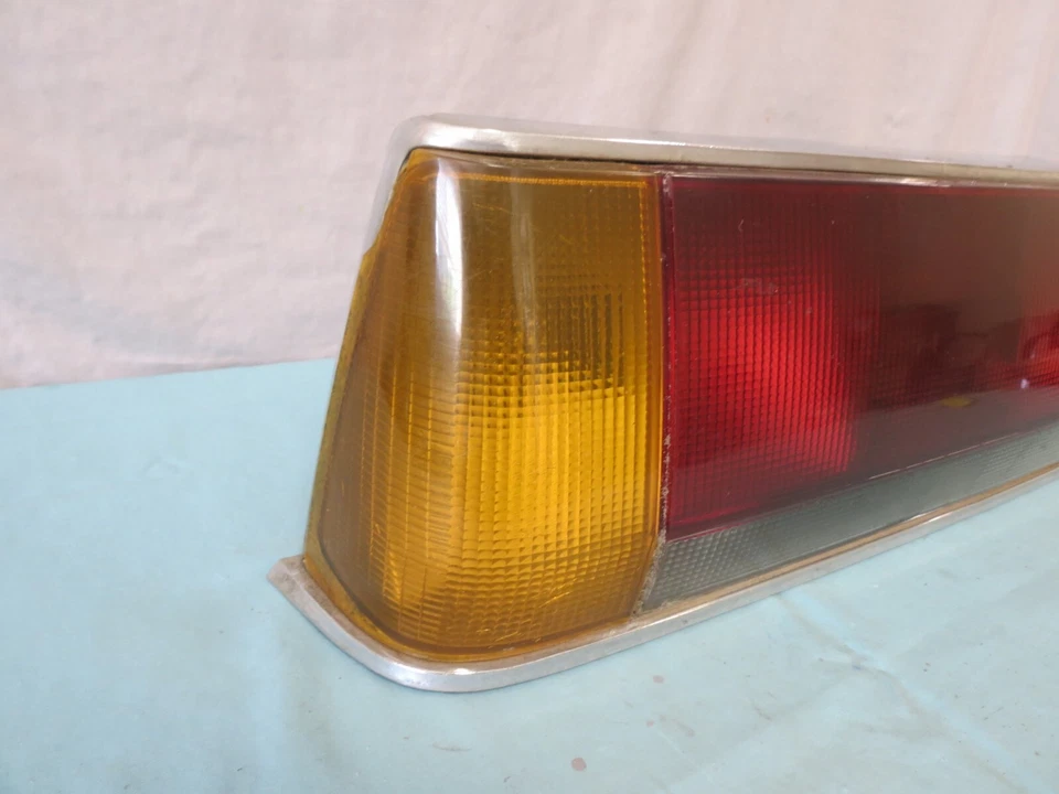 ✅ 80-87 PEUGEOT 505 ESQUINA EXTERIOR QTR MTD luz trasera lámpara lado conductor izquierdo OEM Foto 2 de 4