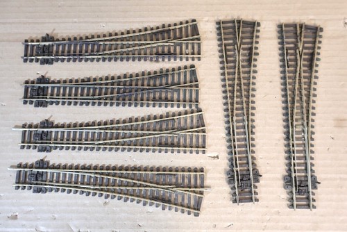 PECO OO GAUGE CODE 100 6 x LARGE RADIUS RIGHT & LEFT POINT TRACK 220mm LONG om