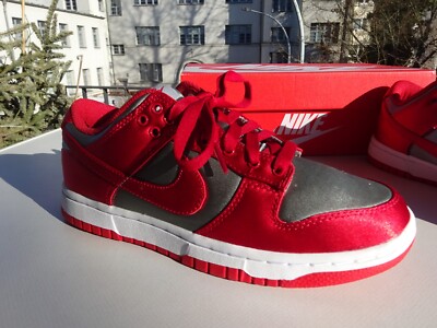 NIKE DX5931-001 Dunk Low ESS SNKR Damen Schuhe Sneaker Satin Gr.38(UK4,5) Neu