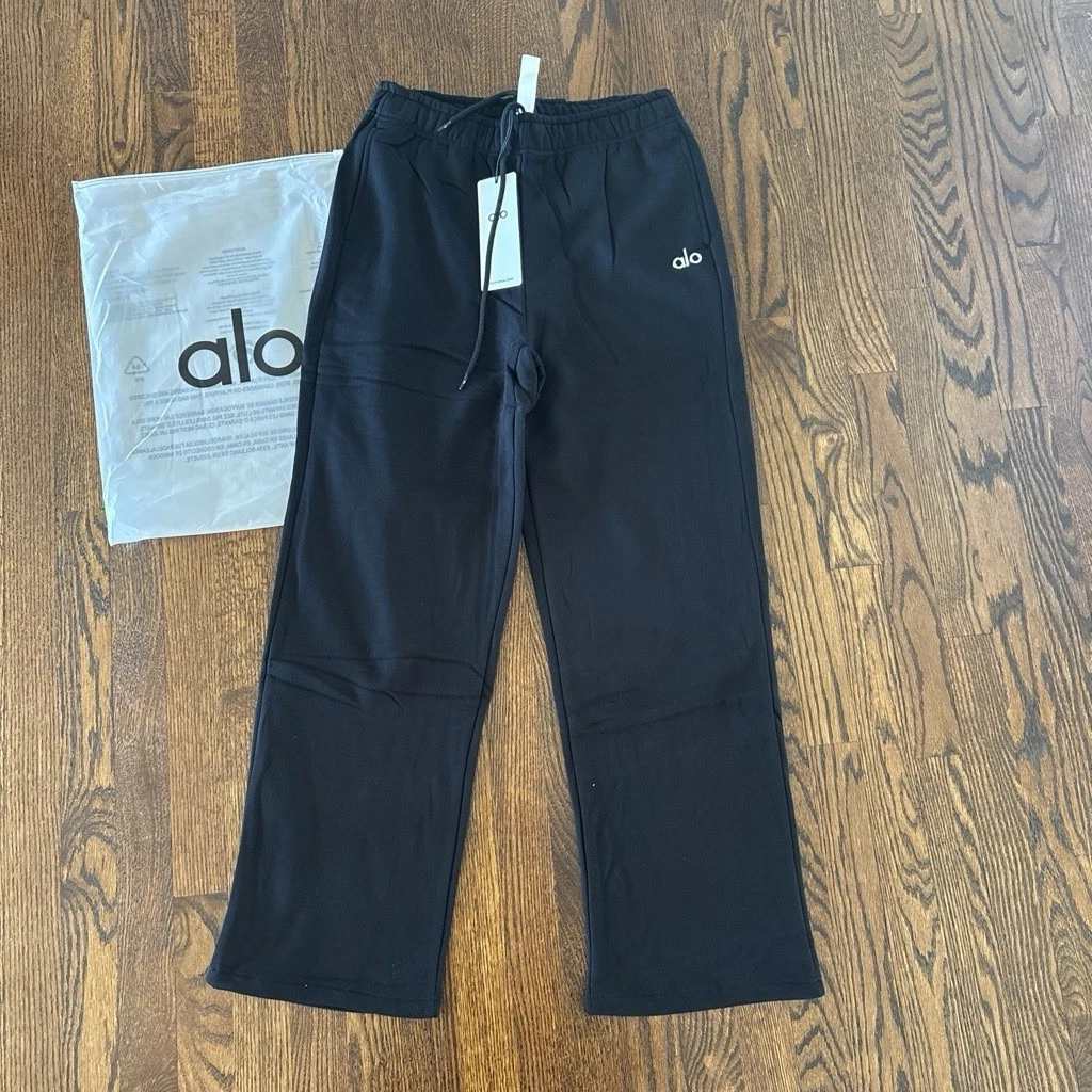 alo sport set A.L.O Striped active set main image 1