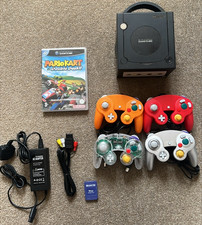 **Gamecube Console, All Wires,  4x Controllers, Mario Kart UK PAL Bundle**