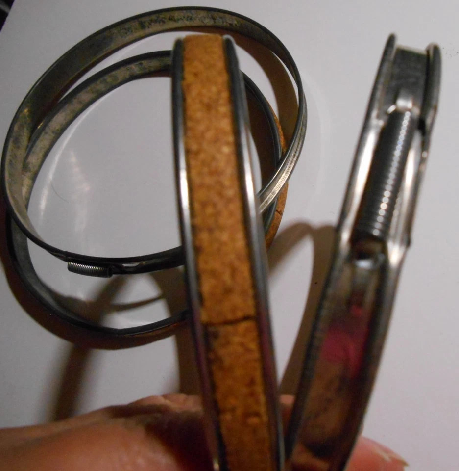 Lot of 2 Vintage Round Metal Spring Tension Cork Lined Embroidery Hoop 4-5" - Image 2 of 4