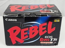 Canon EOS Rebel T3i DSLR 18-55mm IS II Kit Low Shutter Count Box Complete